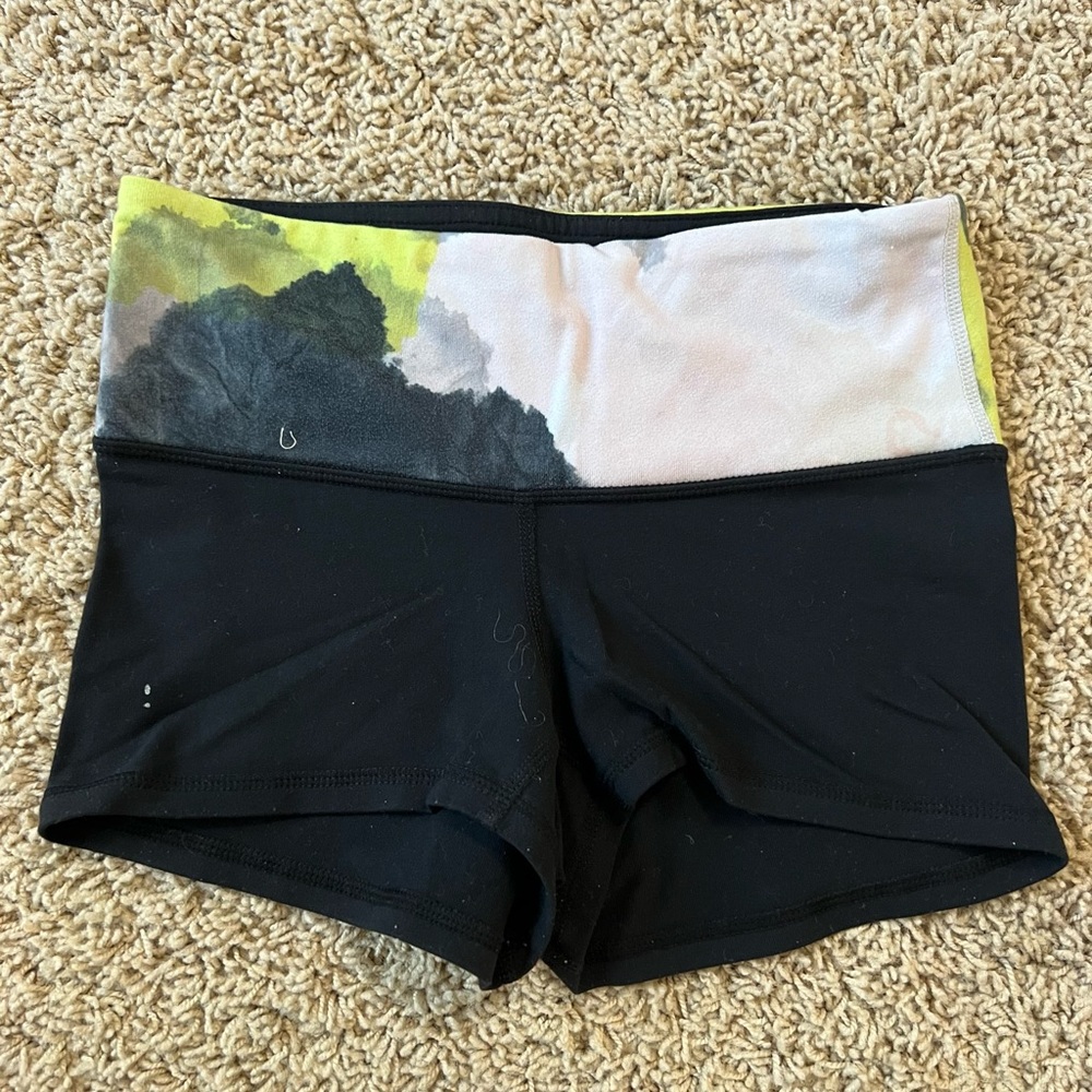 Lululemon women’s shorts